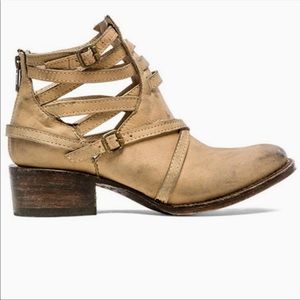 Freebird Stair Booties, Size 7, Taupe, Gently Pre Loved